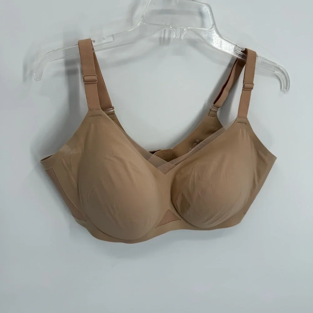 Honeylove Wireless Bra Size 1X (40 C/D) Beige Adjustable Nylon Back Closure